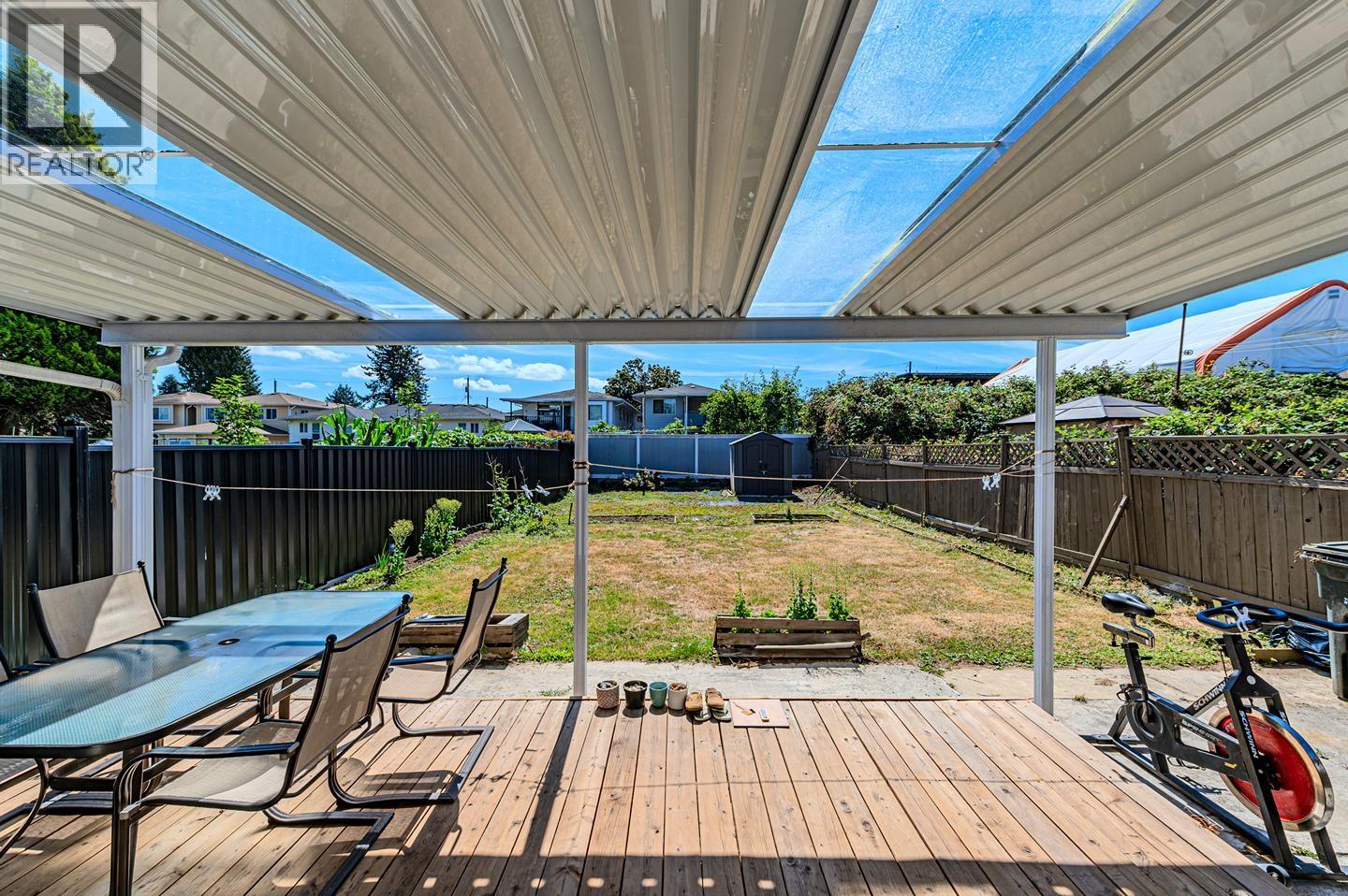 7930 Edmonds Street Property Photo 30