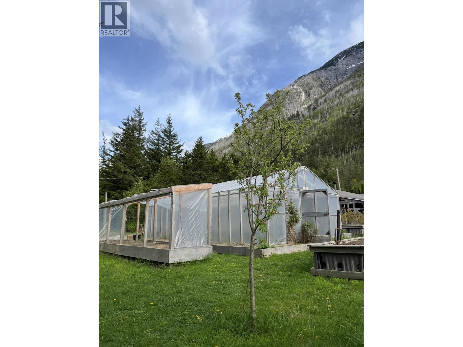 1276 Mackenzie Highway Property Photo 16