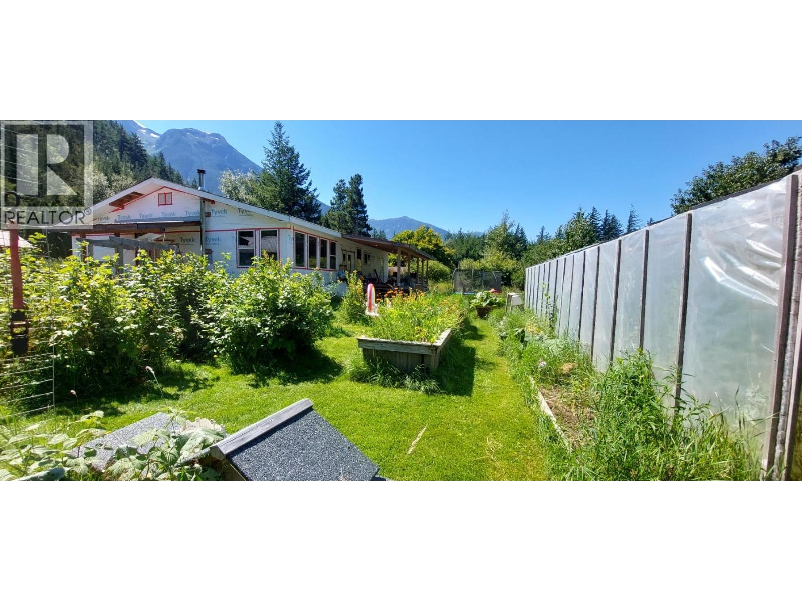1276 Mackenzie Highway Property Photo 18