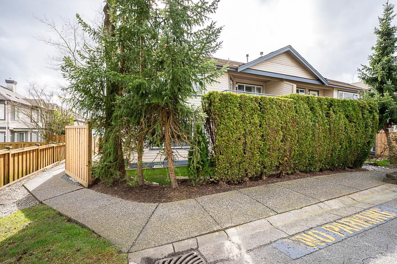 19 8338 158 Street Property Photo 25