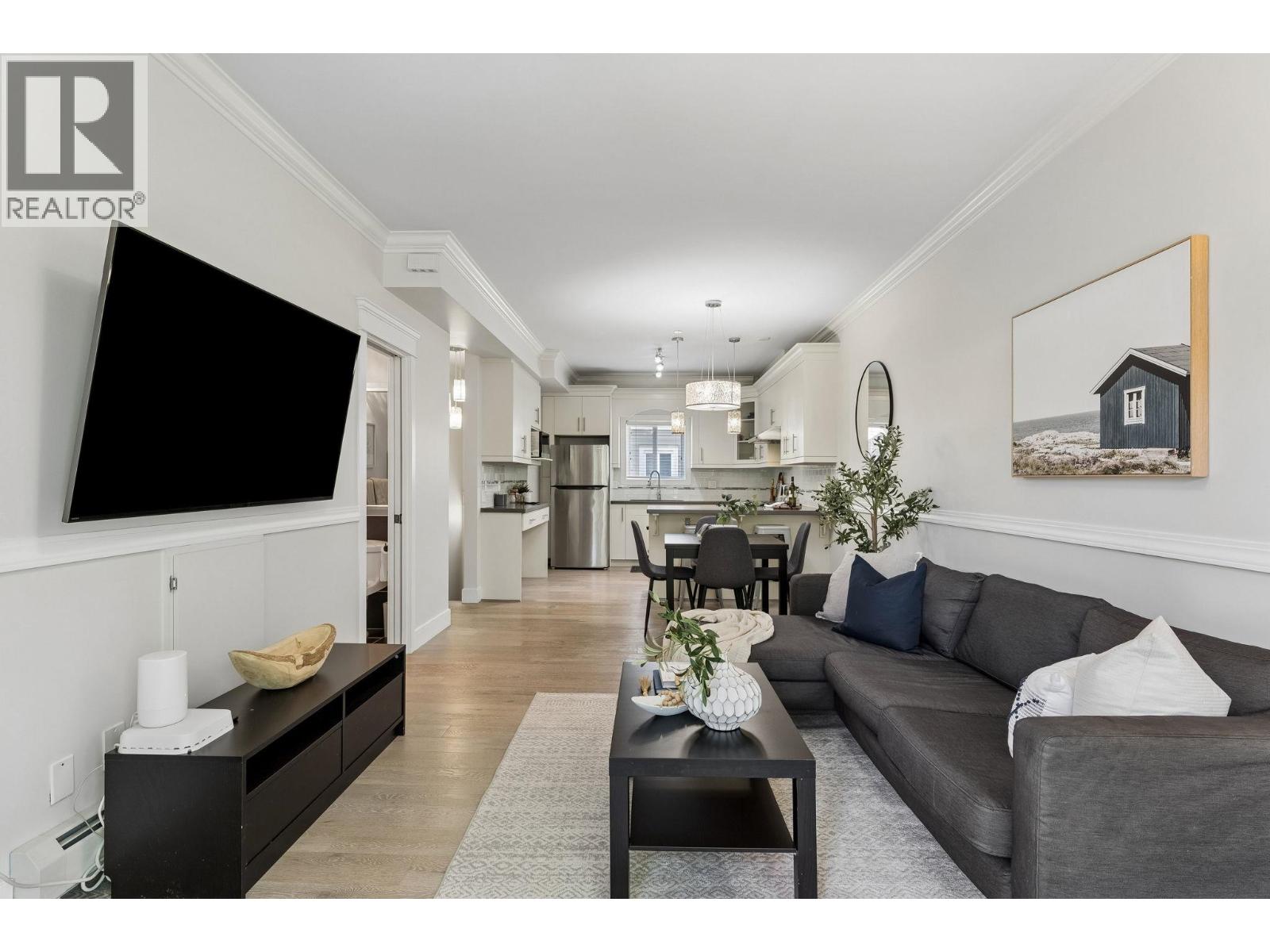 203 3488 Sefton Street Property Photo 5