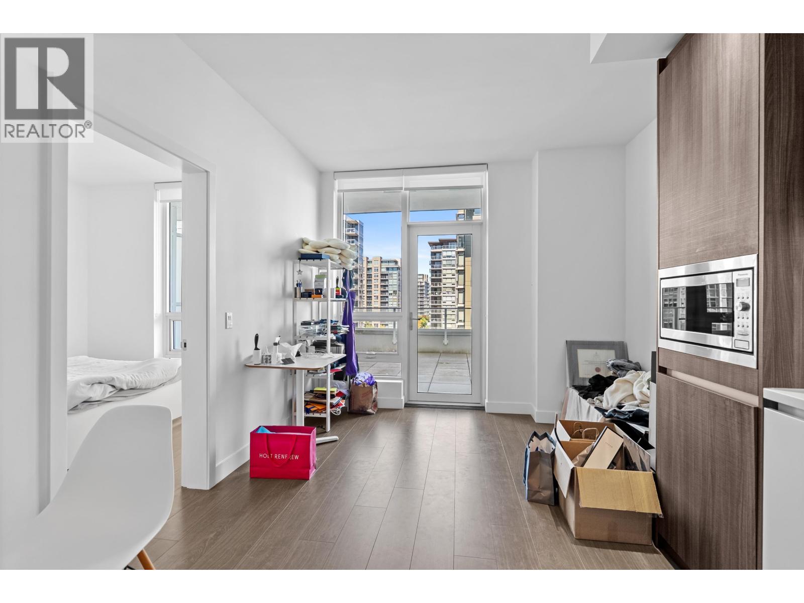 904 6328 No. 3 Road Property Photo 6