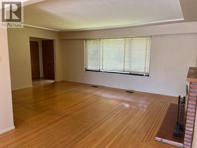 4840 Parker Street Property Photo 4