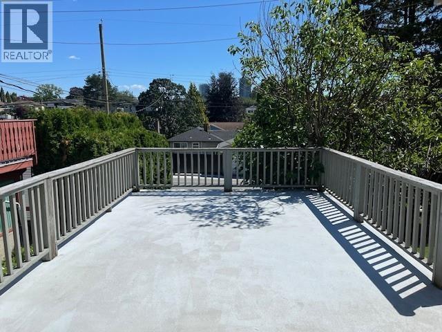 4840 Parker Street Property Photo 12
