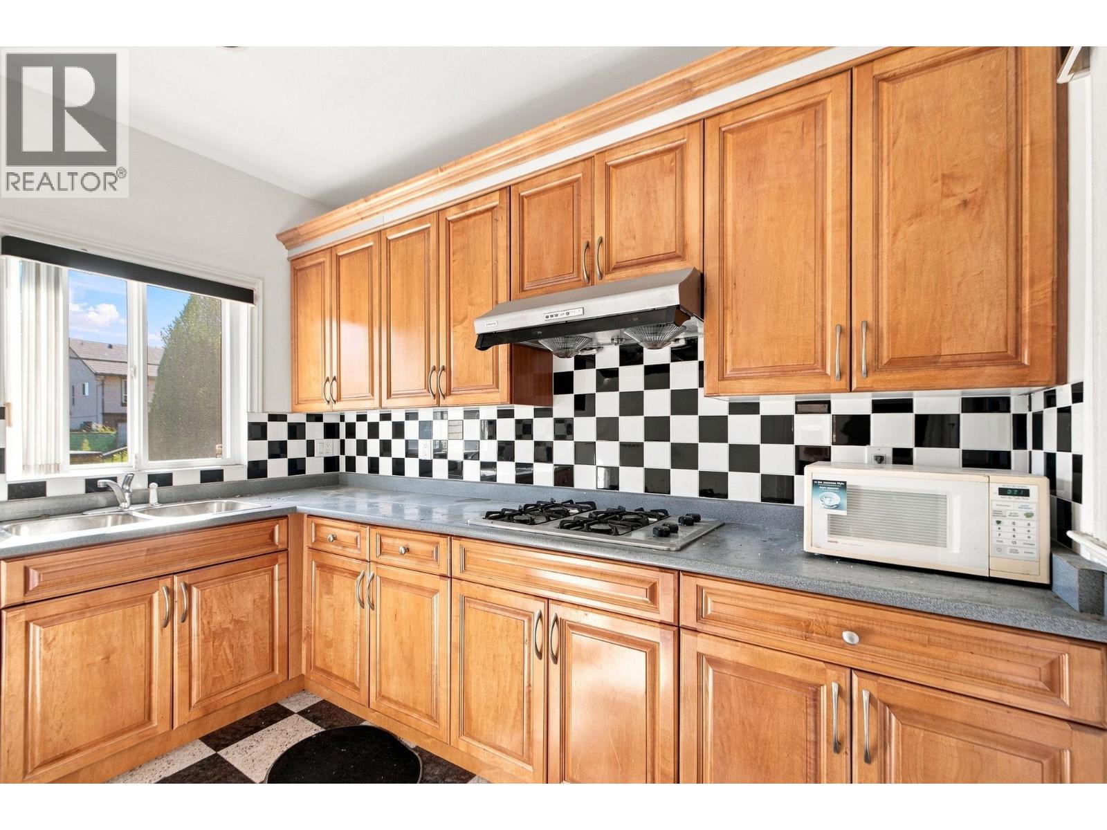 10031 Leonard Road Property Photo 15