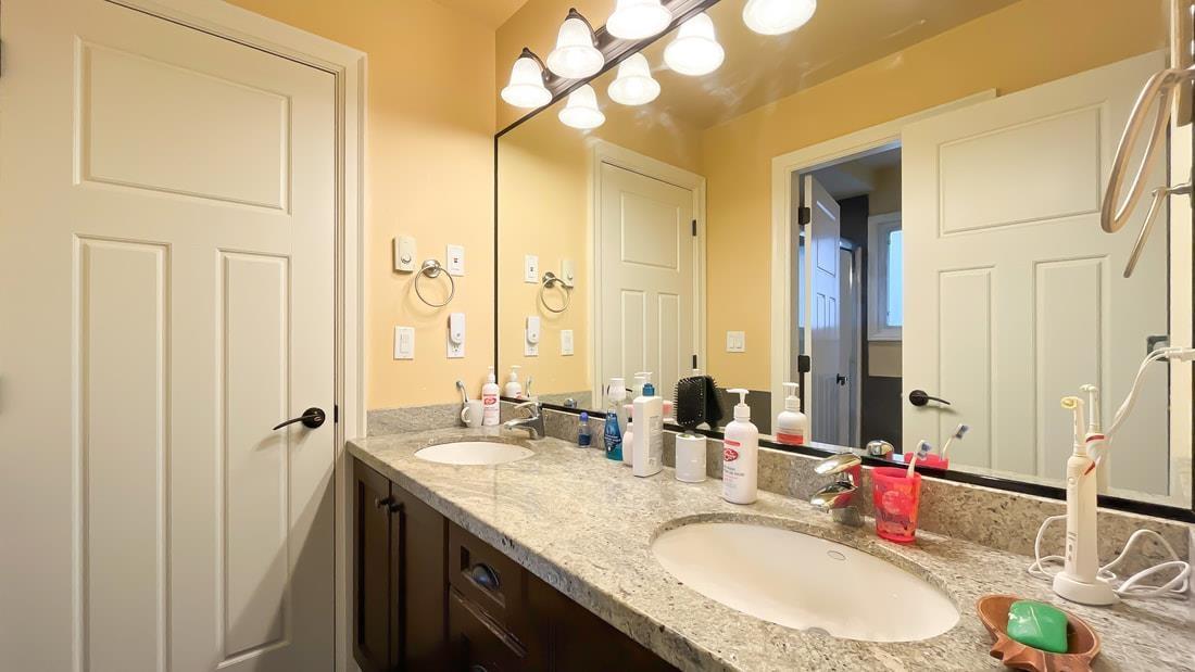 3470 144 Street Property Photo 18