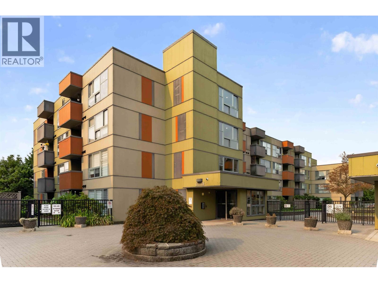 403 12075 228 Street Property Photo 1