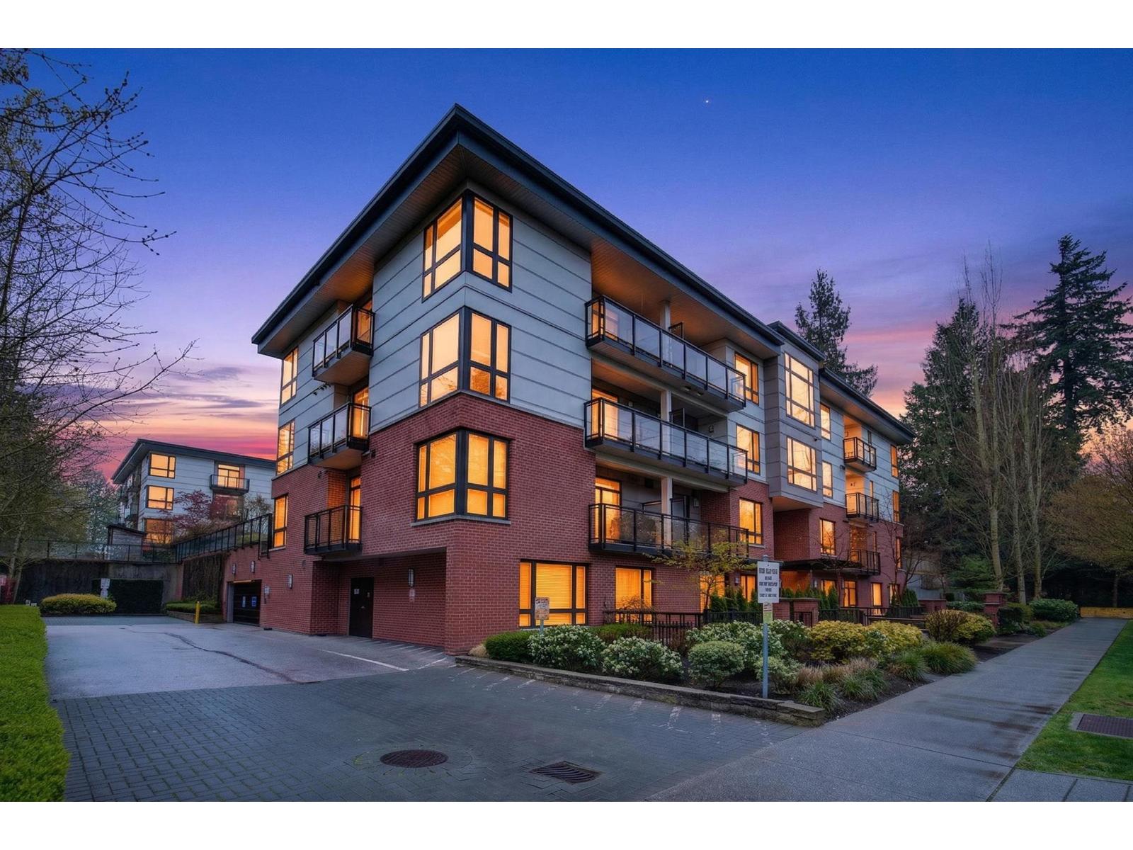 312 14358 60 AVENUE Property Photo 1