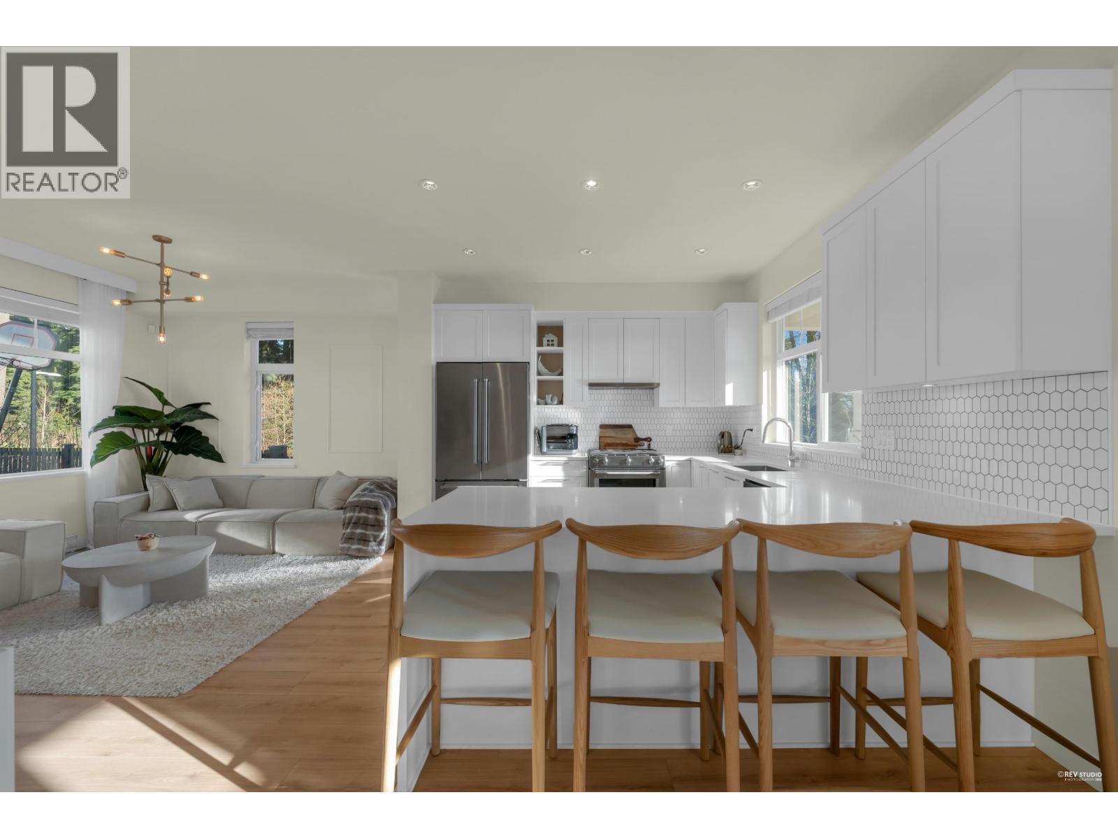 115 3565 Baycrest Avenue Property Photo 1