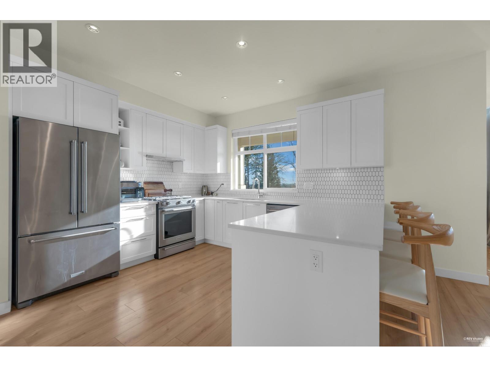 115 3565 Baycrest Avenue Property Photo 15