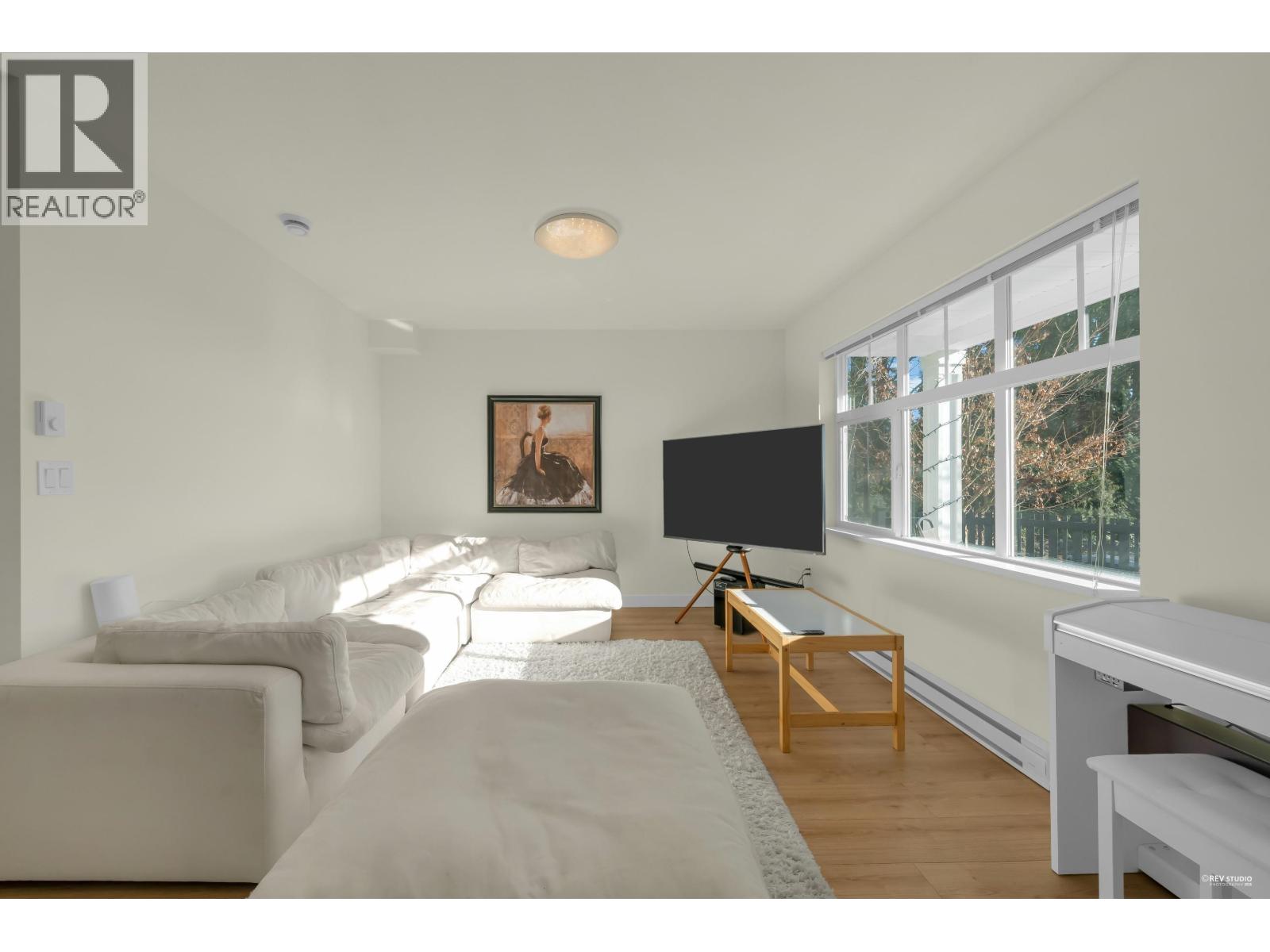 115 3565 Baycrest Avenue Property Photo 31