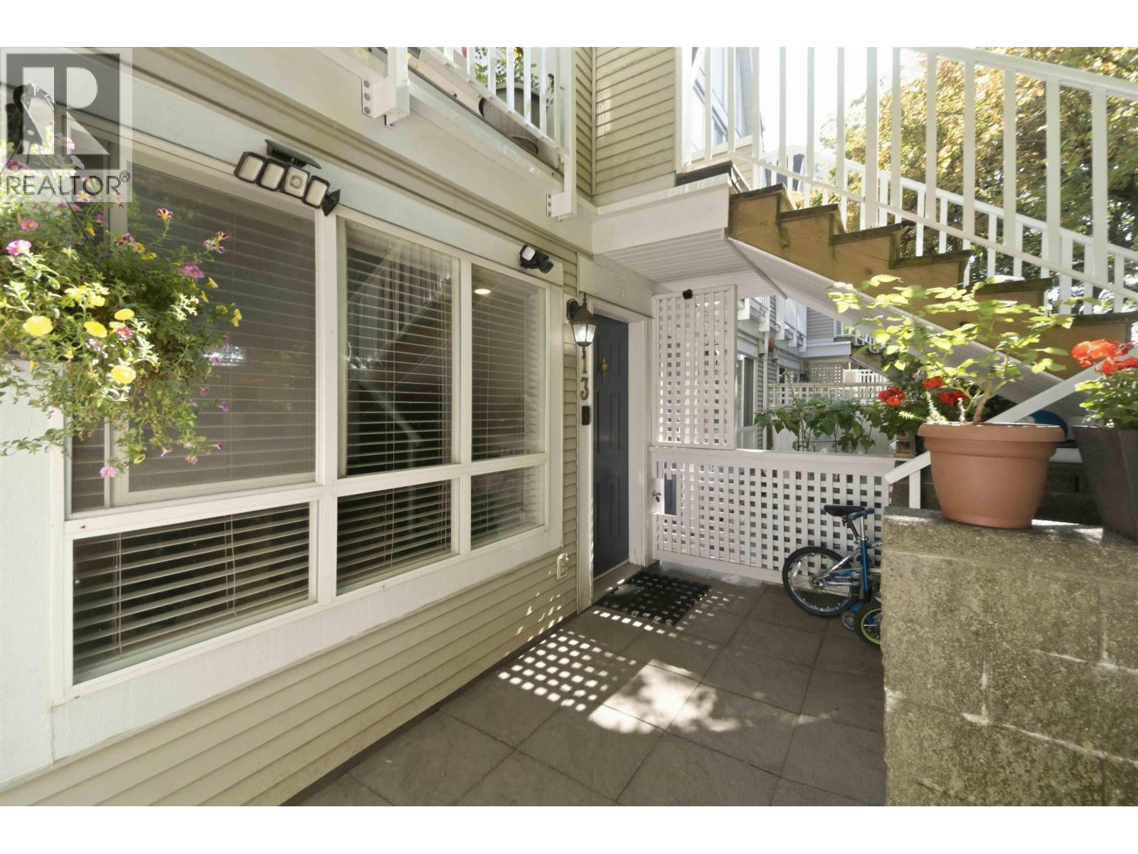 13 6577 Southoaks Crescent Property Photo 10