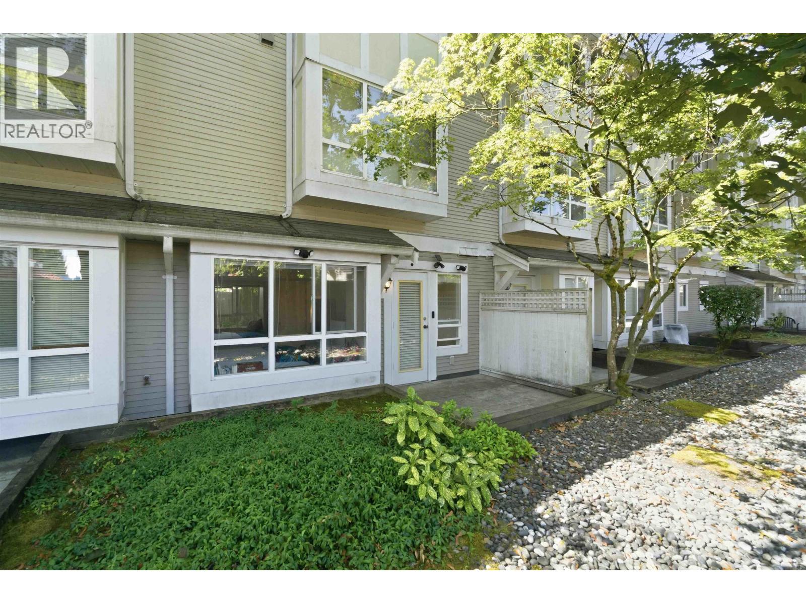 13 6577 Southoaks Crescent Property Photo 25