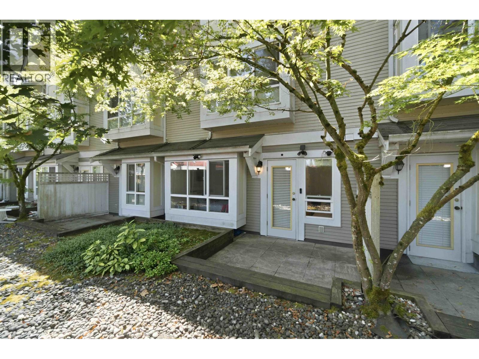 13 6577 Southoaks Crescent Property Photo 27