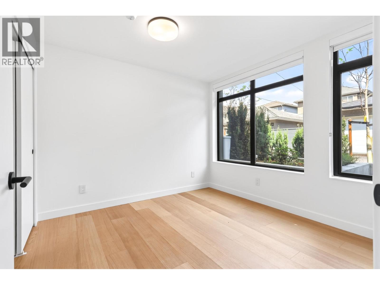 103 6485 Manitoba Street Property Photo 16
