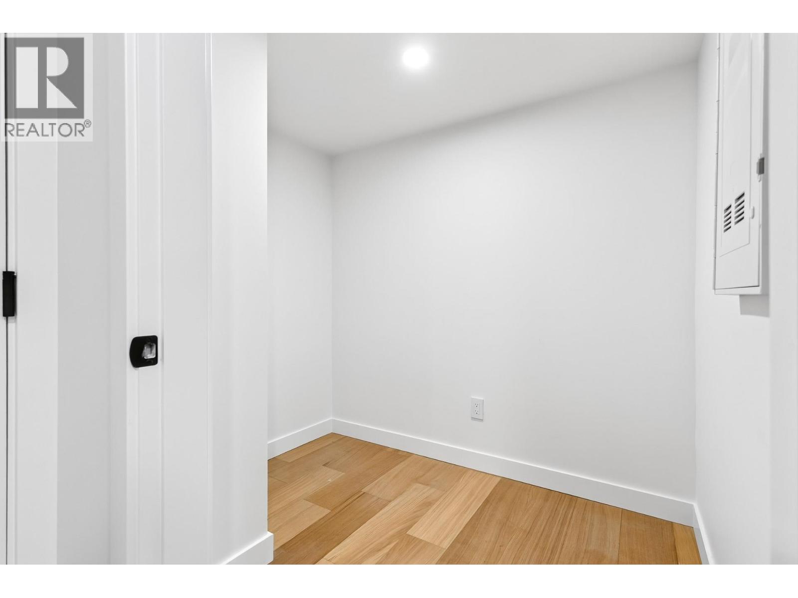 103 6485 Manitoba Street Property Photo 19