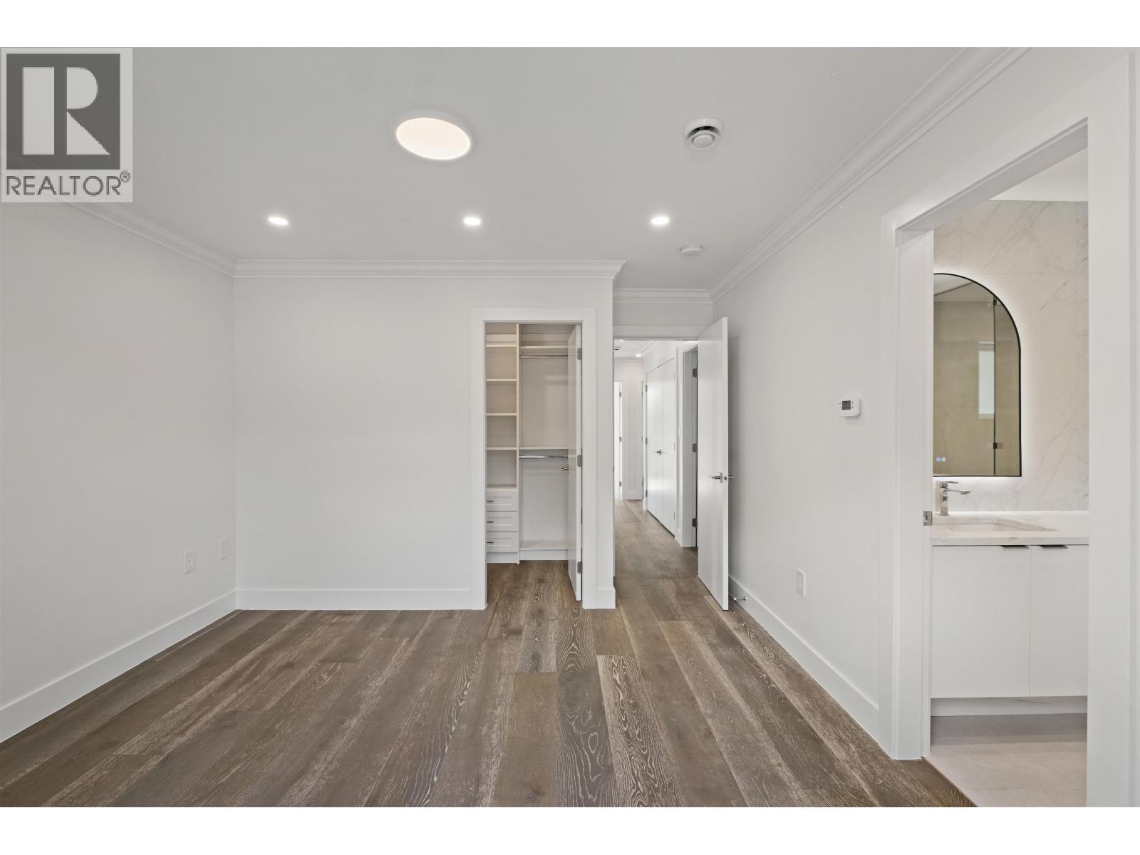 812 Montroyal Boulevard Property Photo 13