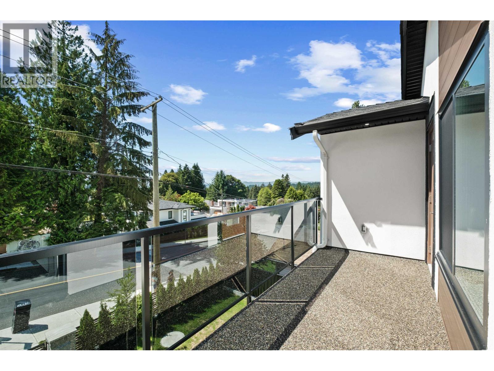 812 Montroyal Boulevard Property Photo 19