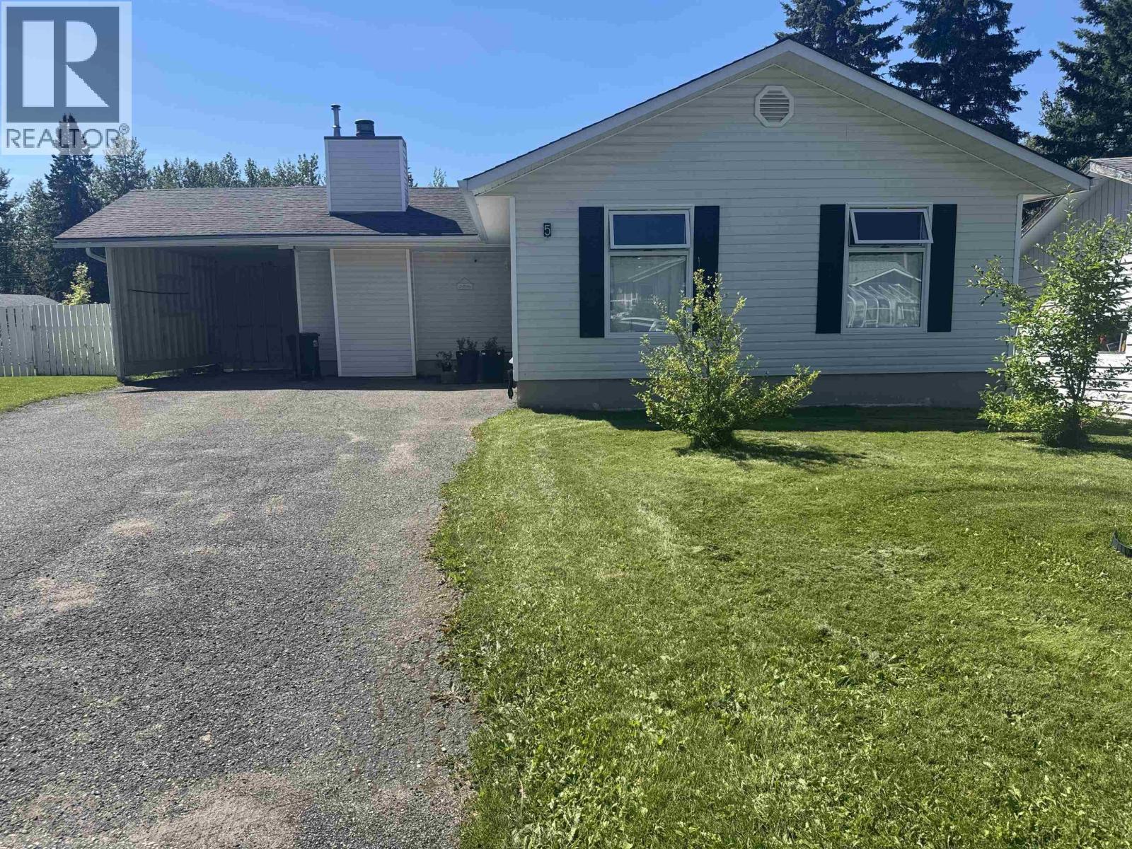 5 Cut Thumb Place Property Photo 1