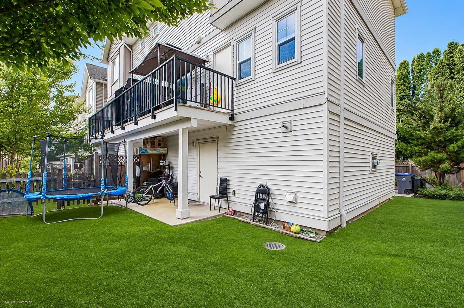 10 8033 166b Street Property Photo 5