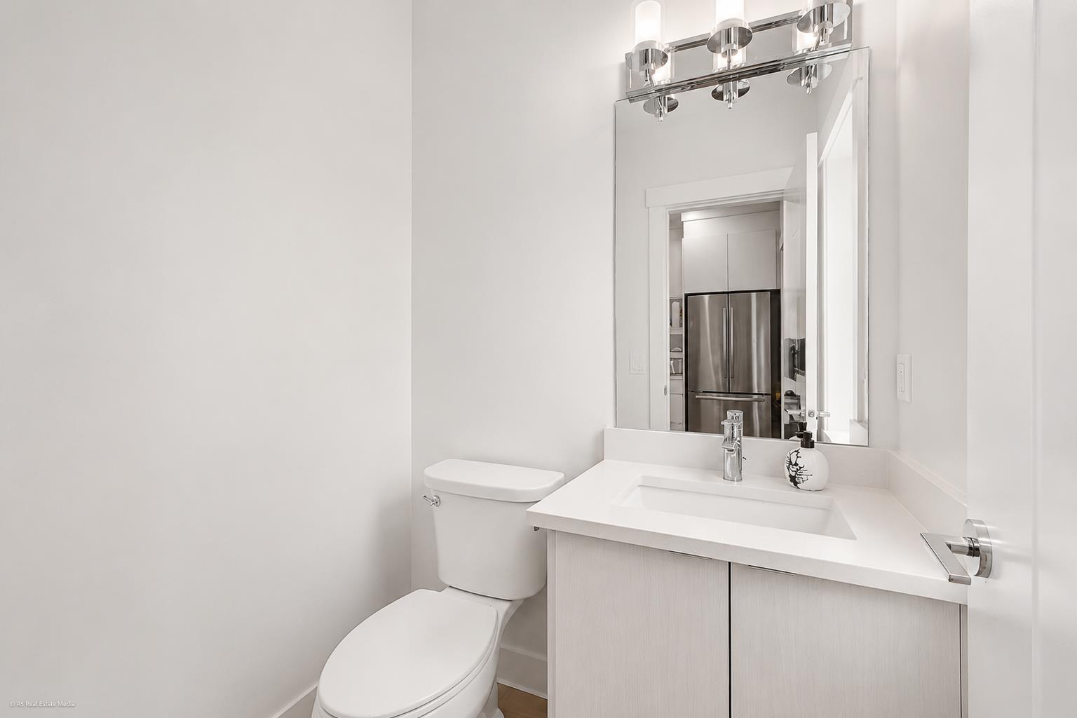 10 8033 166b Street Property Photo 10