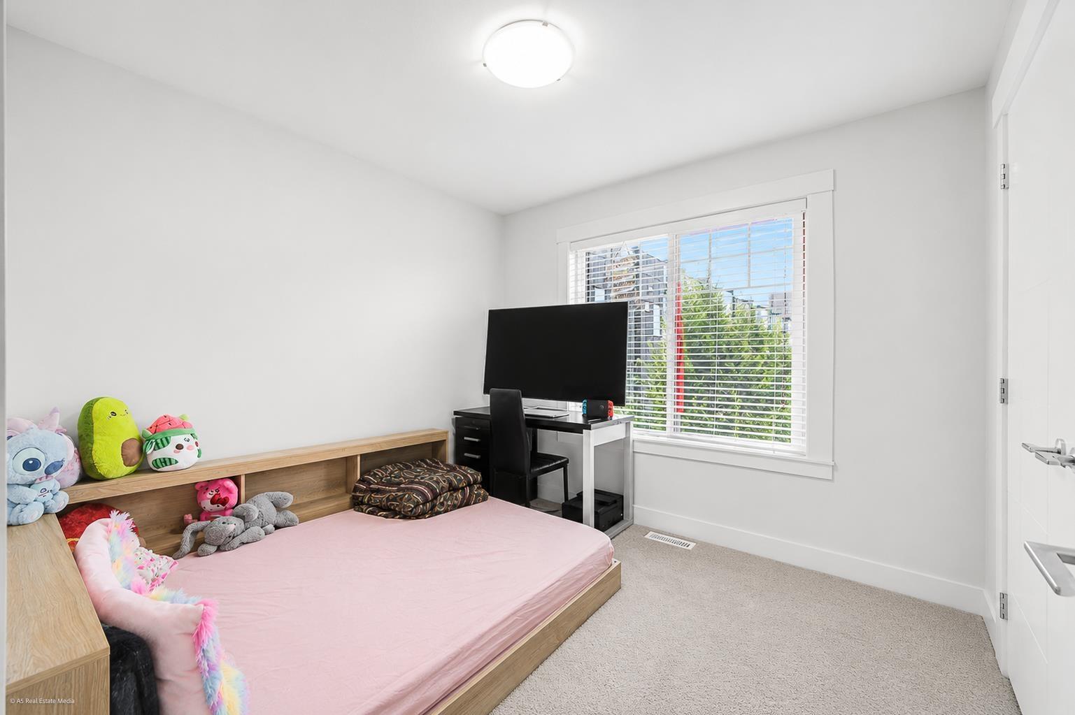 10 8033 166b Street Property Photo 15