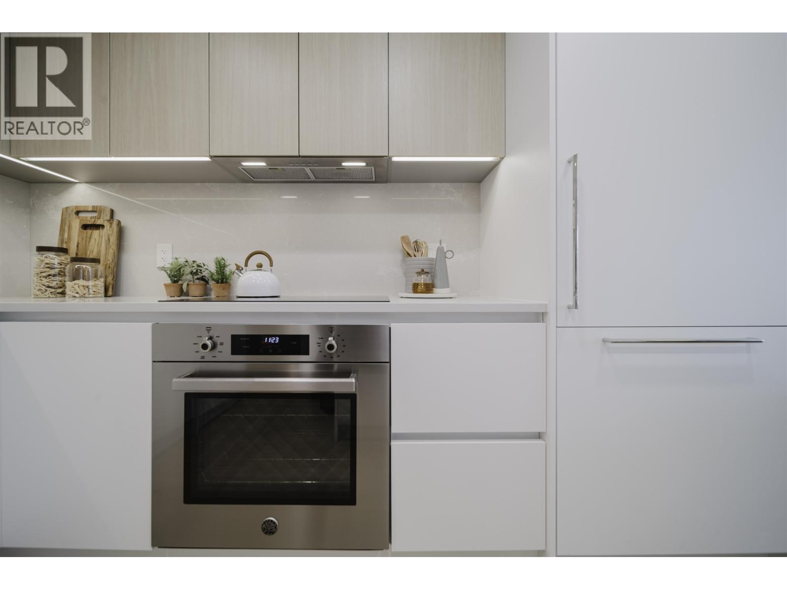 106 595 Kemsley Avenue Property Photo 4