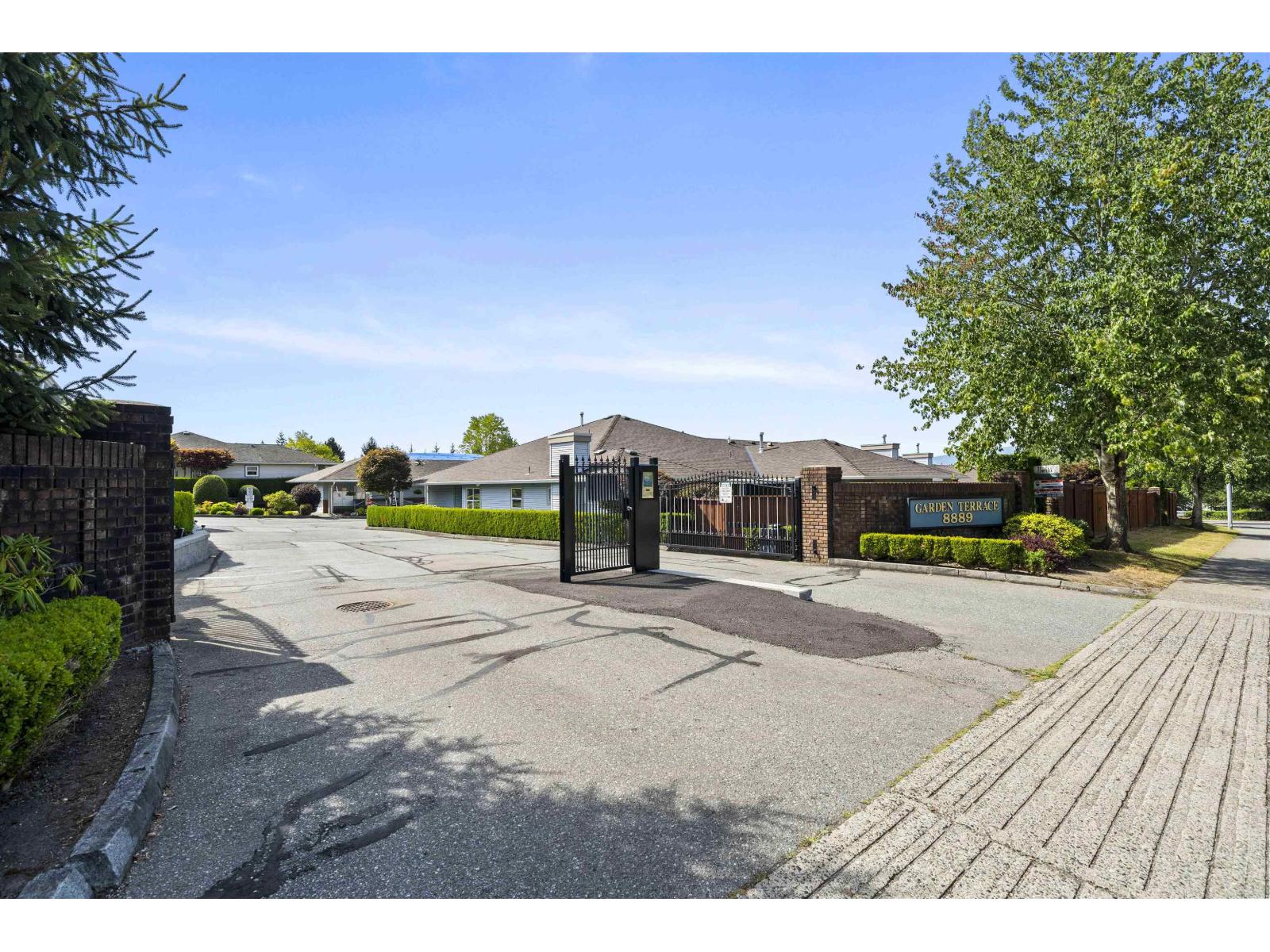 1 8889 212 Street Property Photo 31