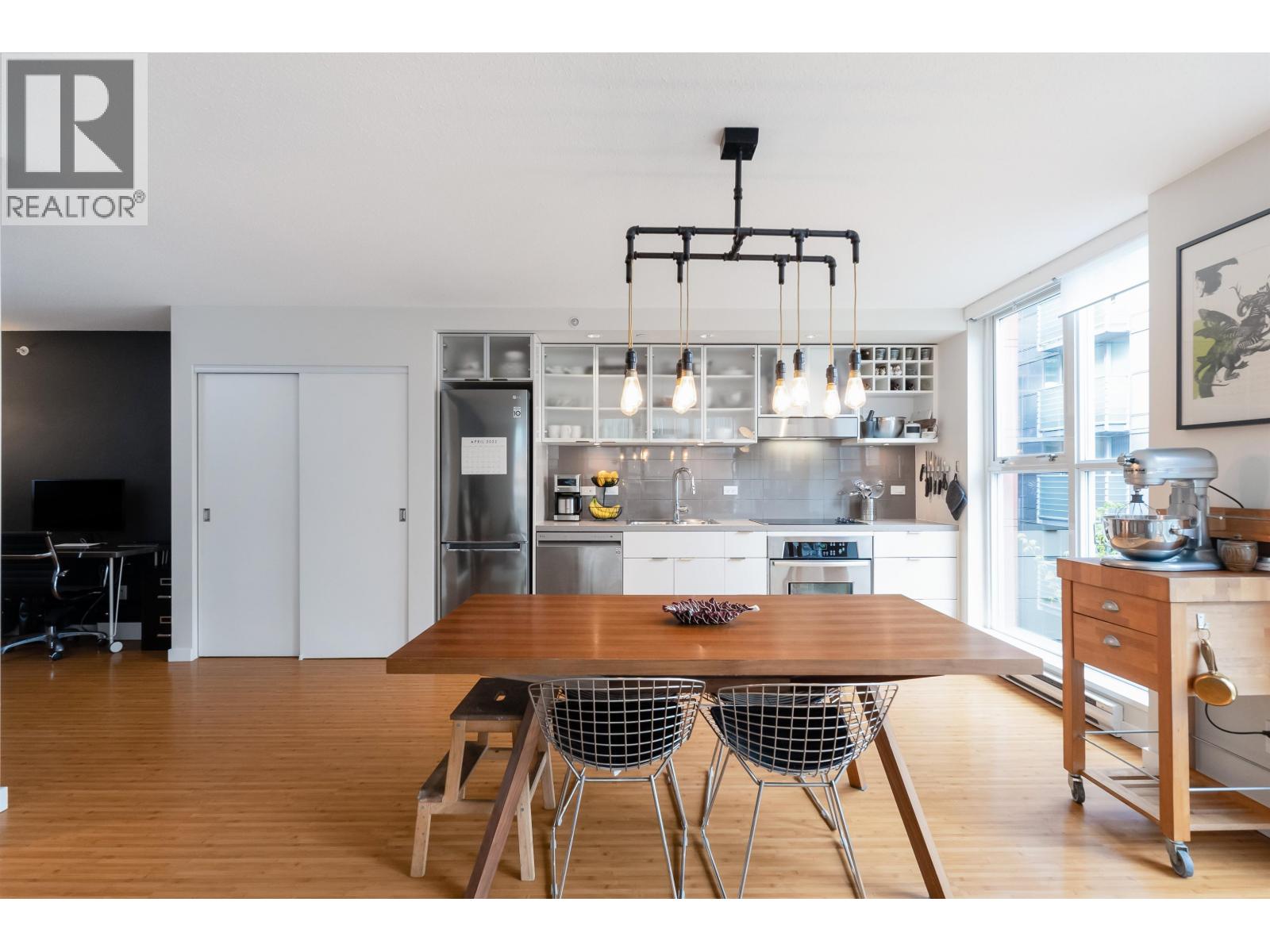 601 168 Powell Street Property Photo 1