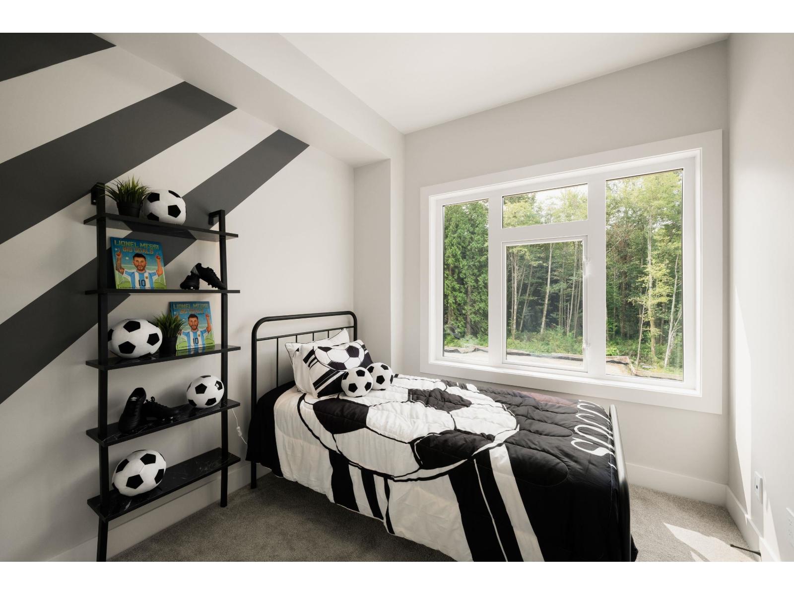 86 16900 18 Avenue Property Photo 15