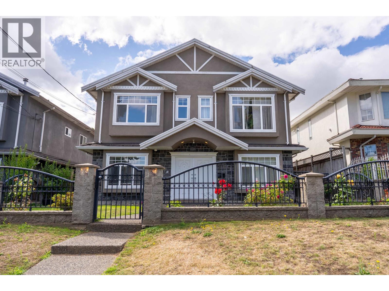 3796 PRICE STREET Property Photo 1