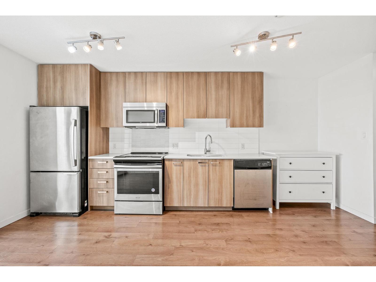 2511 13325 102a Avenue Property Photo 6