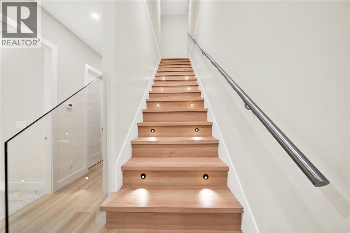 4 7275 Ridge Drive Property Photo 22