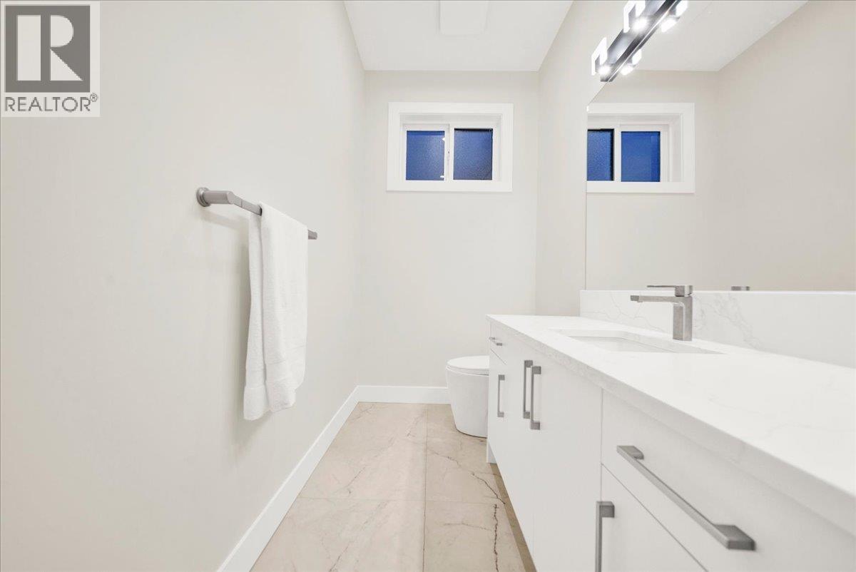 4 7275 Ridge Drive Property Photo 28