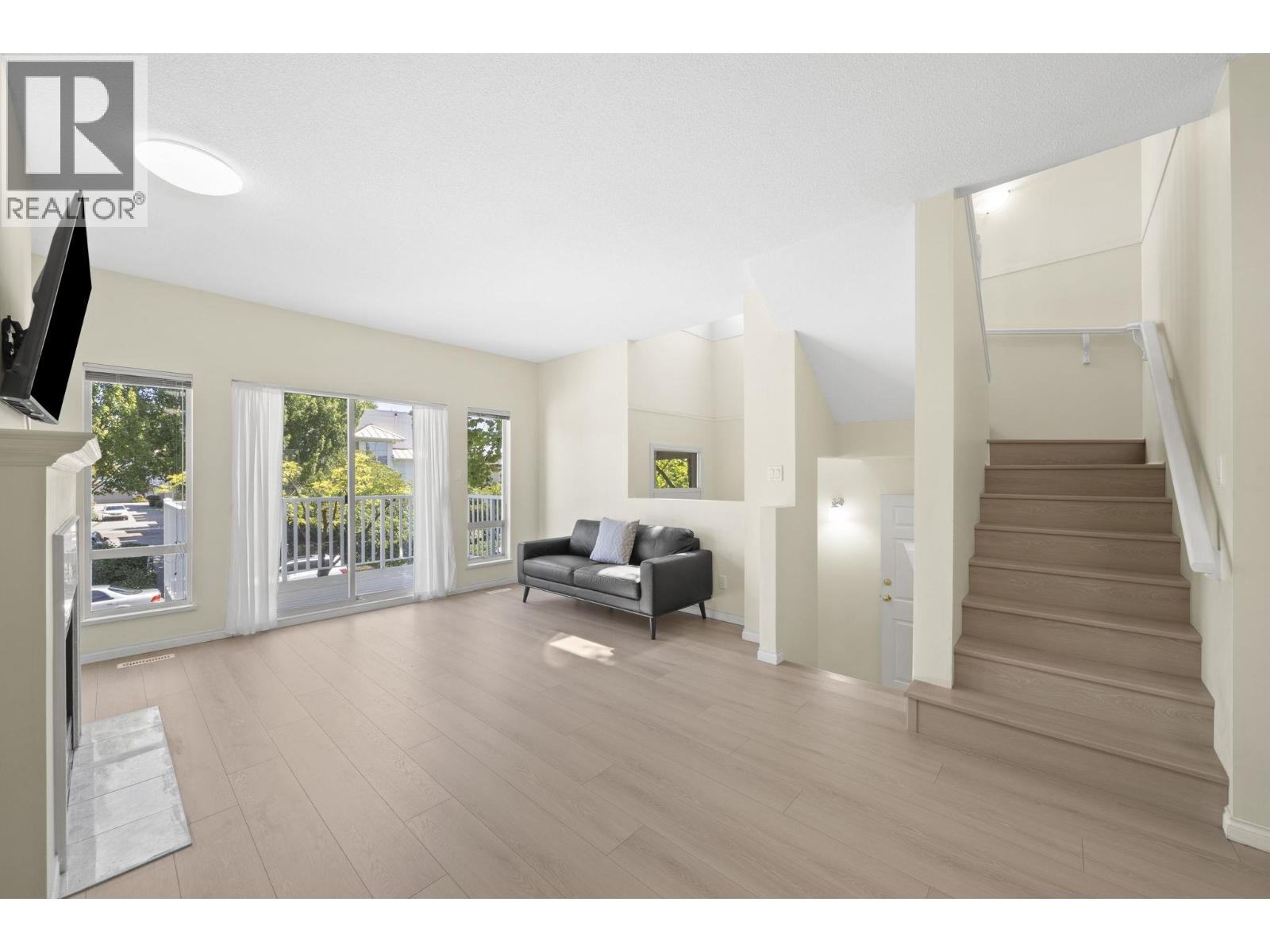 3 12891 Jack Bell Drive Property Photo 4