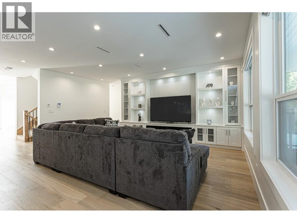 8267 Government Road Property Photo 11