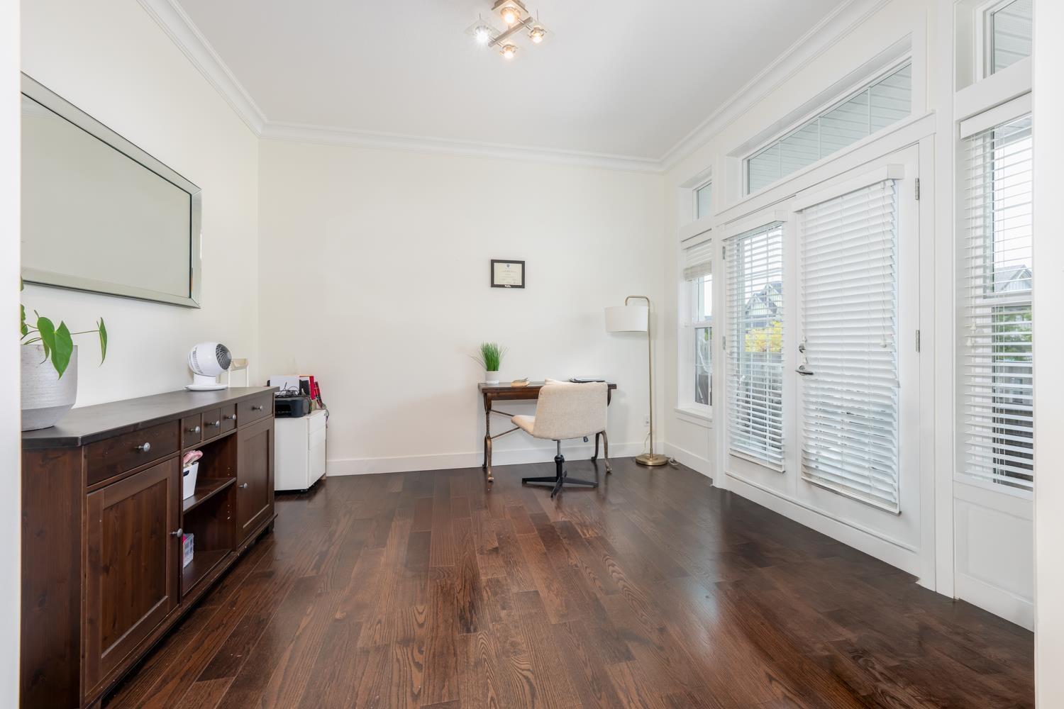 16148 28a Avenue Property Photo 10