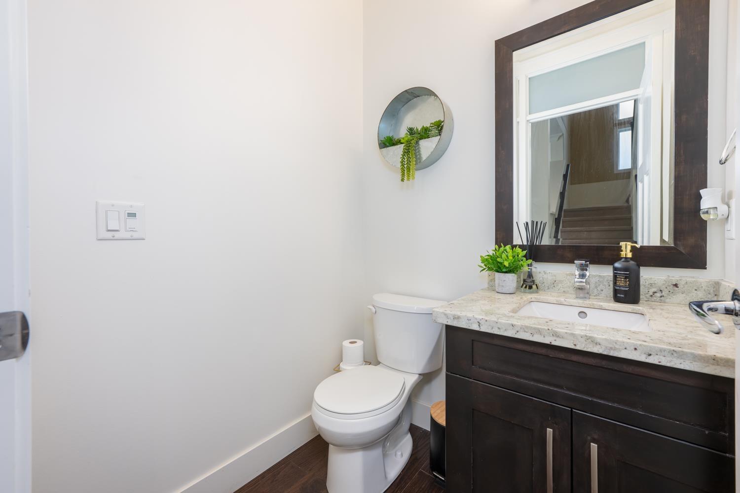 16148 28a Avenue Property Photo 11