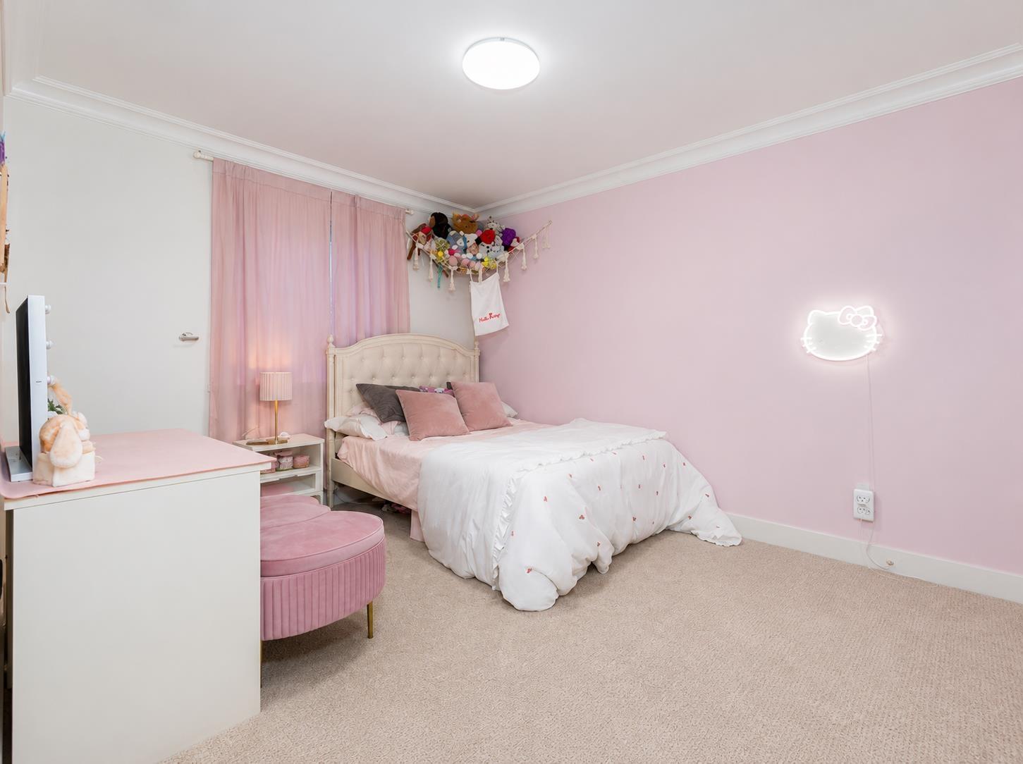 16148 28a Avenue Property Photo 18