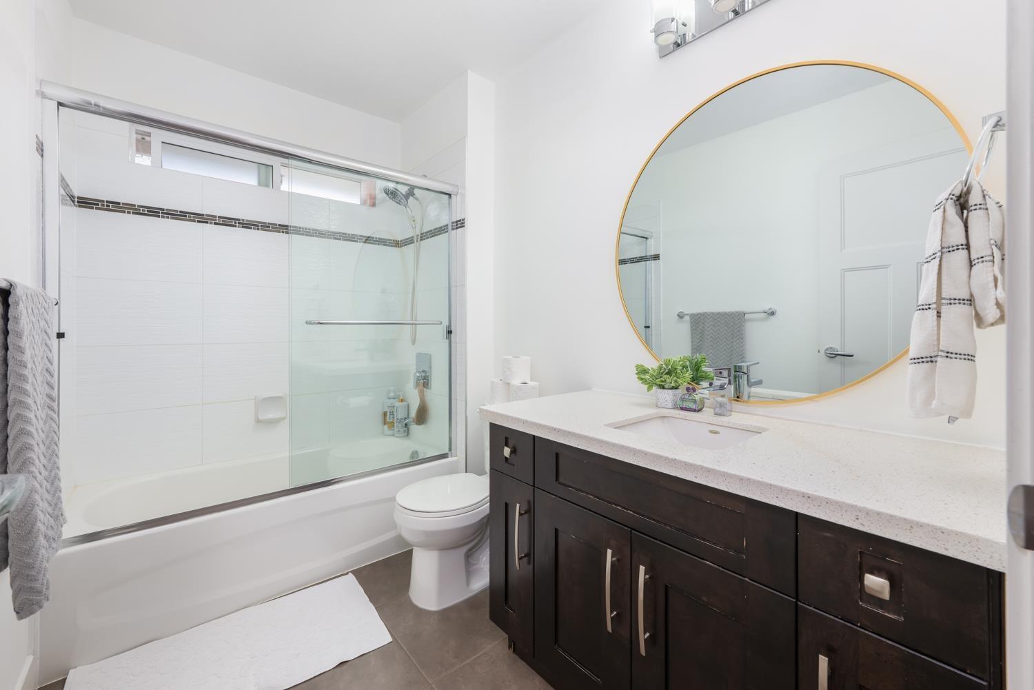 16148 28a Avenue Property Photo 20