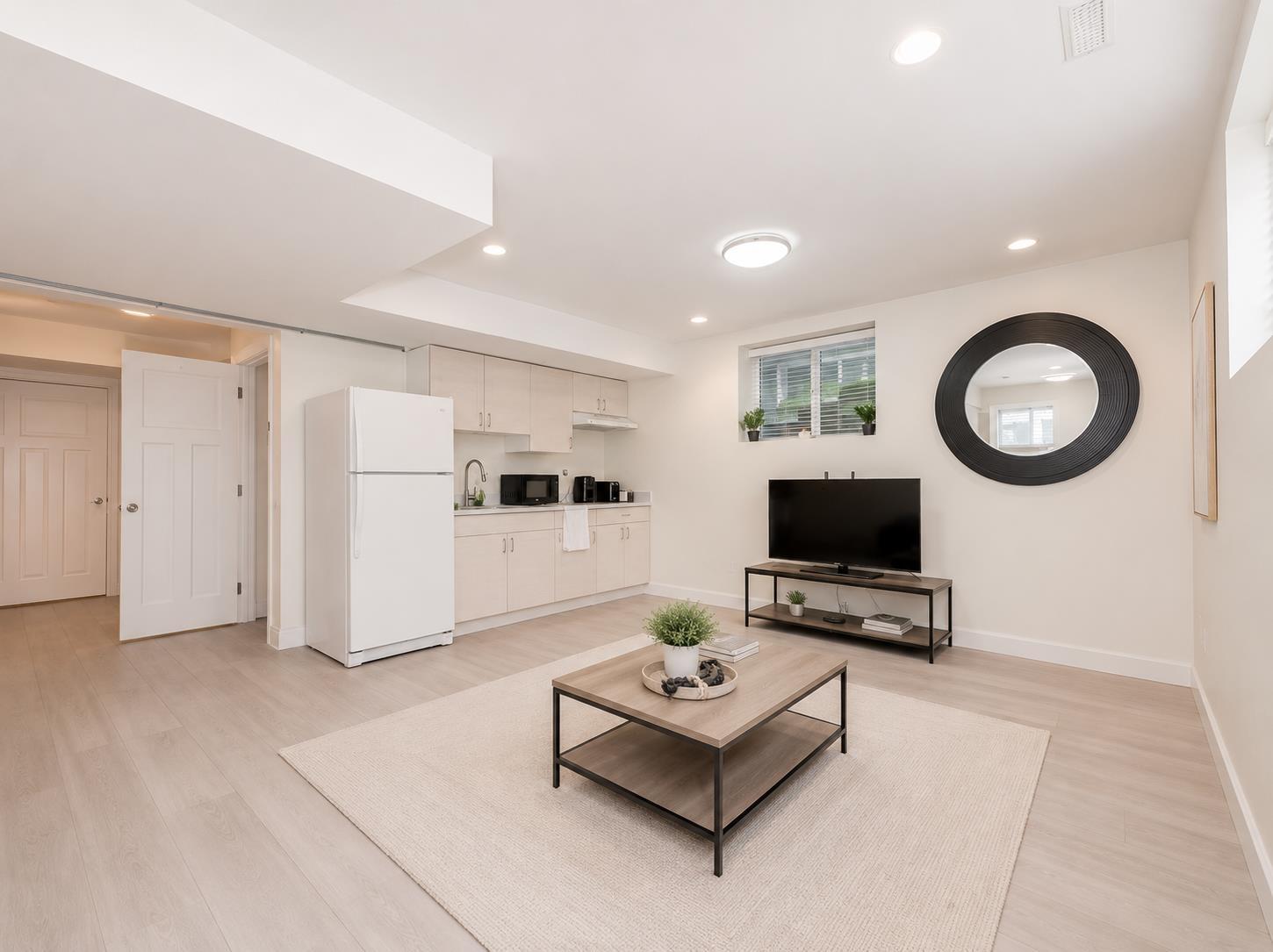 16148 28a Avenue Property Photo 30