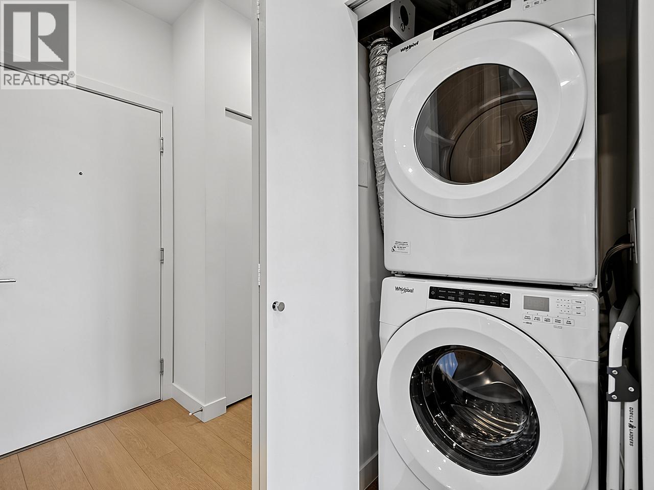 511 7599 15 Street Property Photo 17