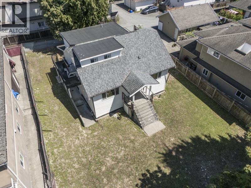 7520 Canada Way Property Photo 9