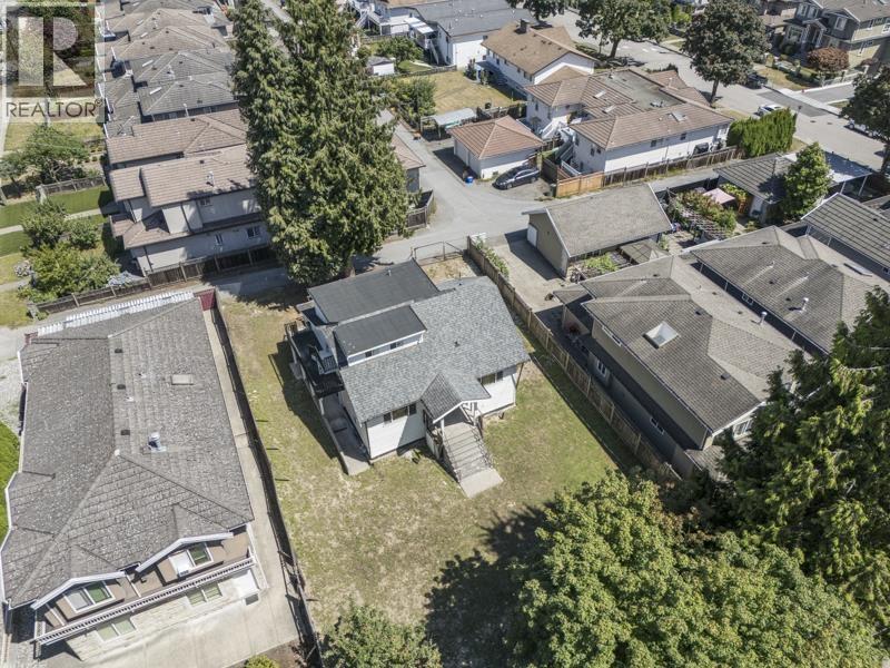 7520 Canada Way Property Photo 10