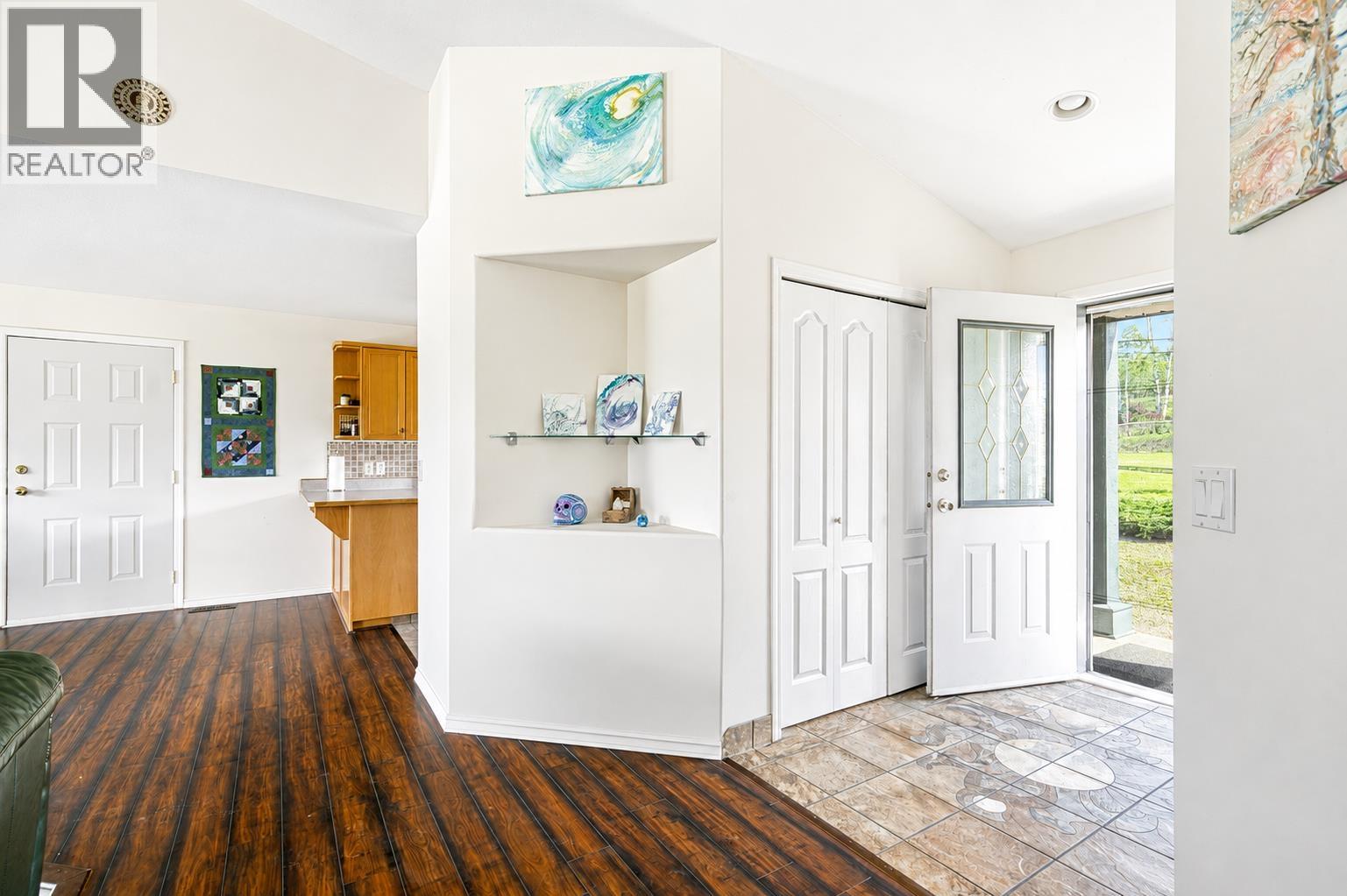 4904 Telqua Drive Property Photo 4