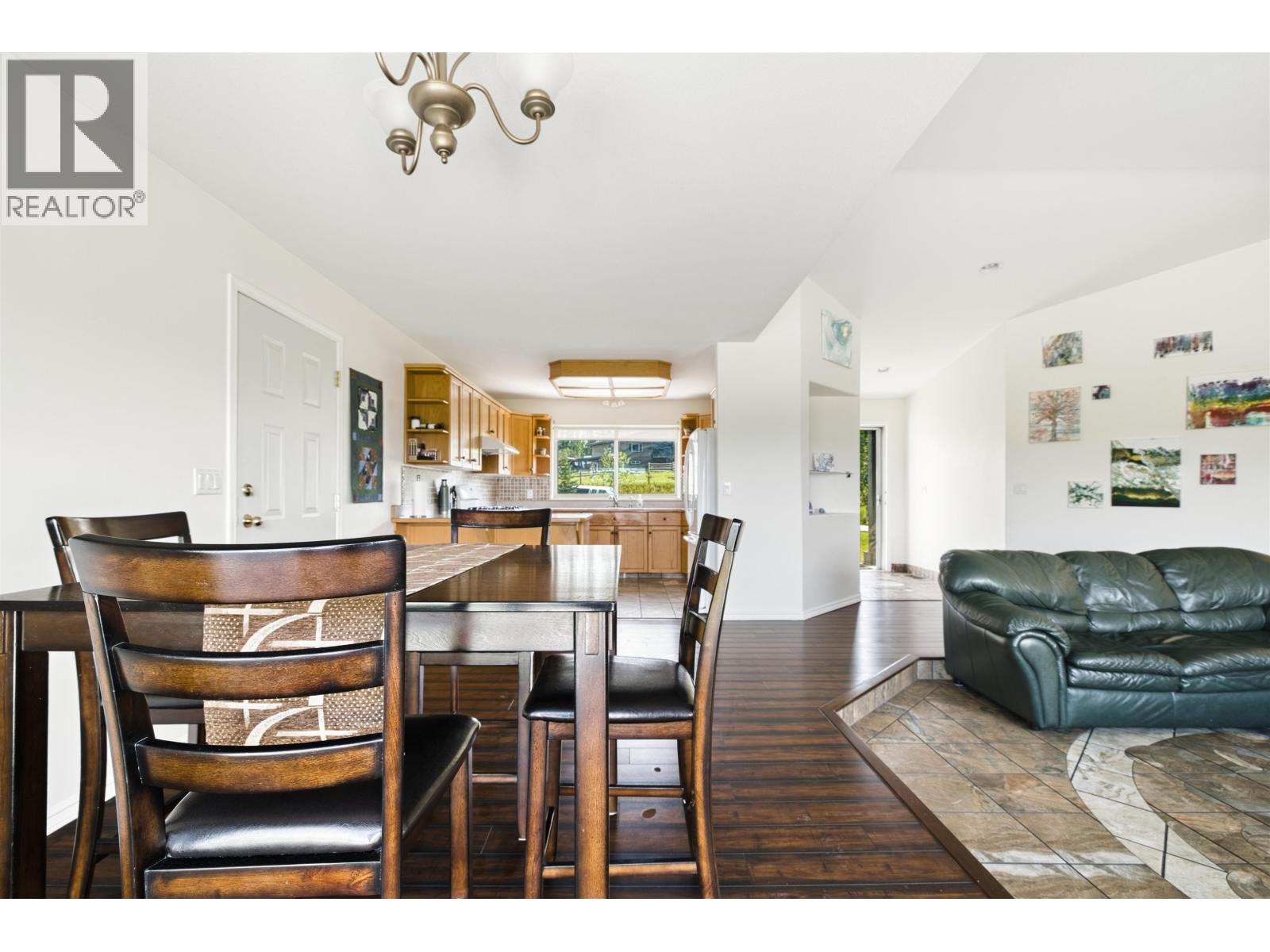 4904 Telqua Drive Property Photo 10