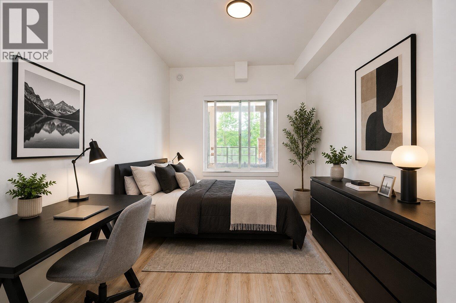 305 22577 Royal Crescent Property Photo 16