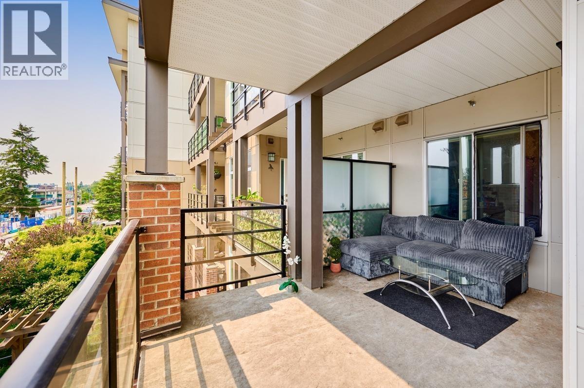 305 22577 Royal Crescent Property Photo 22