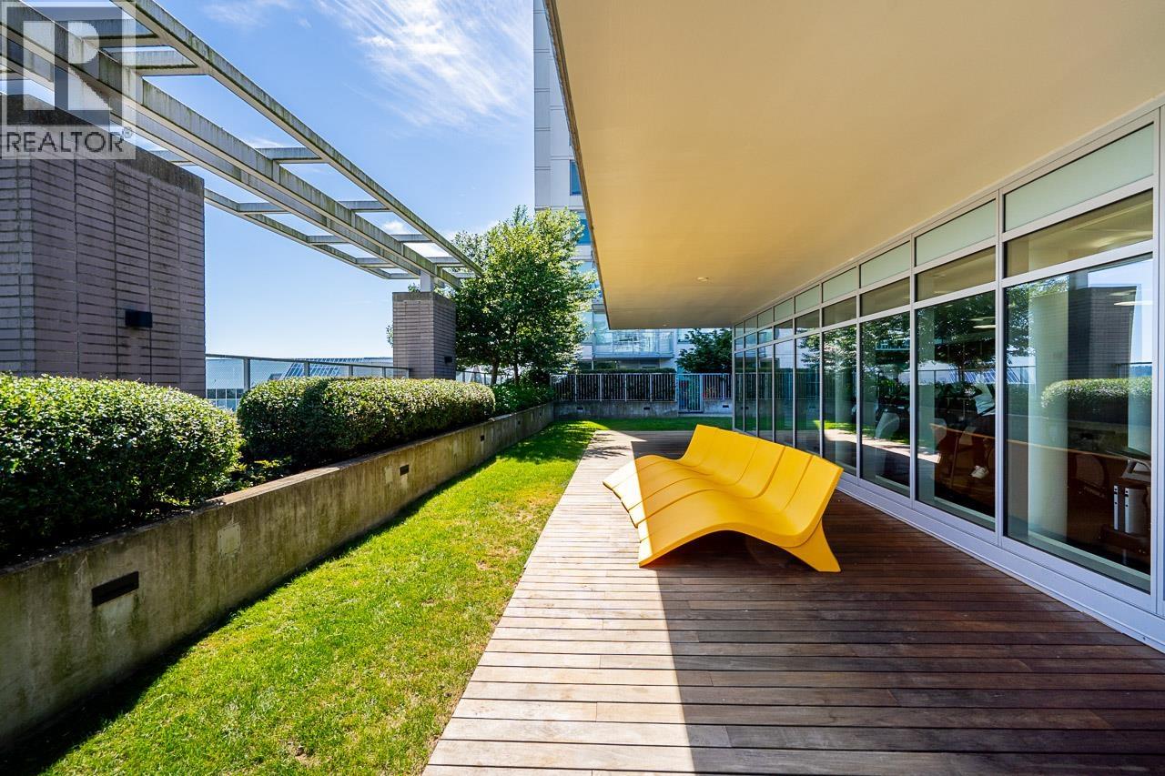 610 988 Quayside Drive Property Photo 33