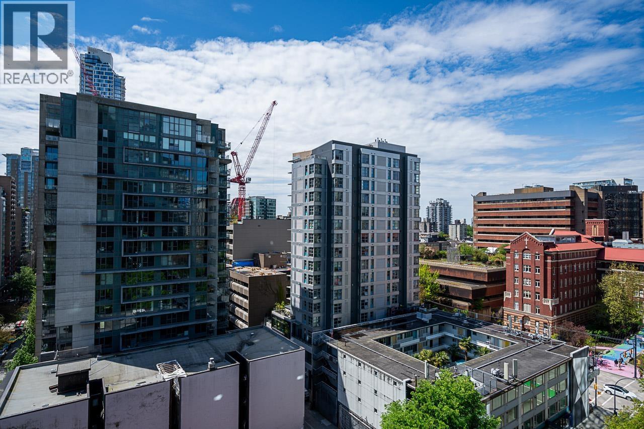 1201 1050 Burrard Street Property Photo 15